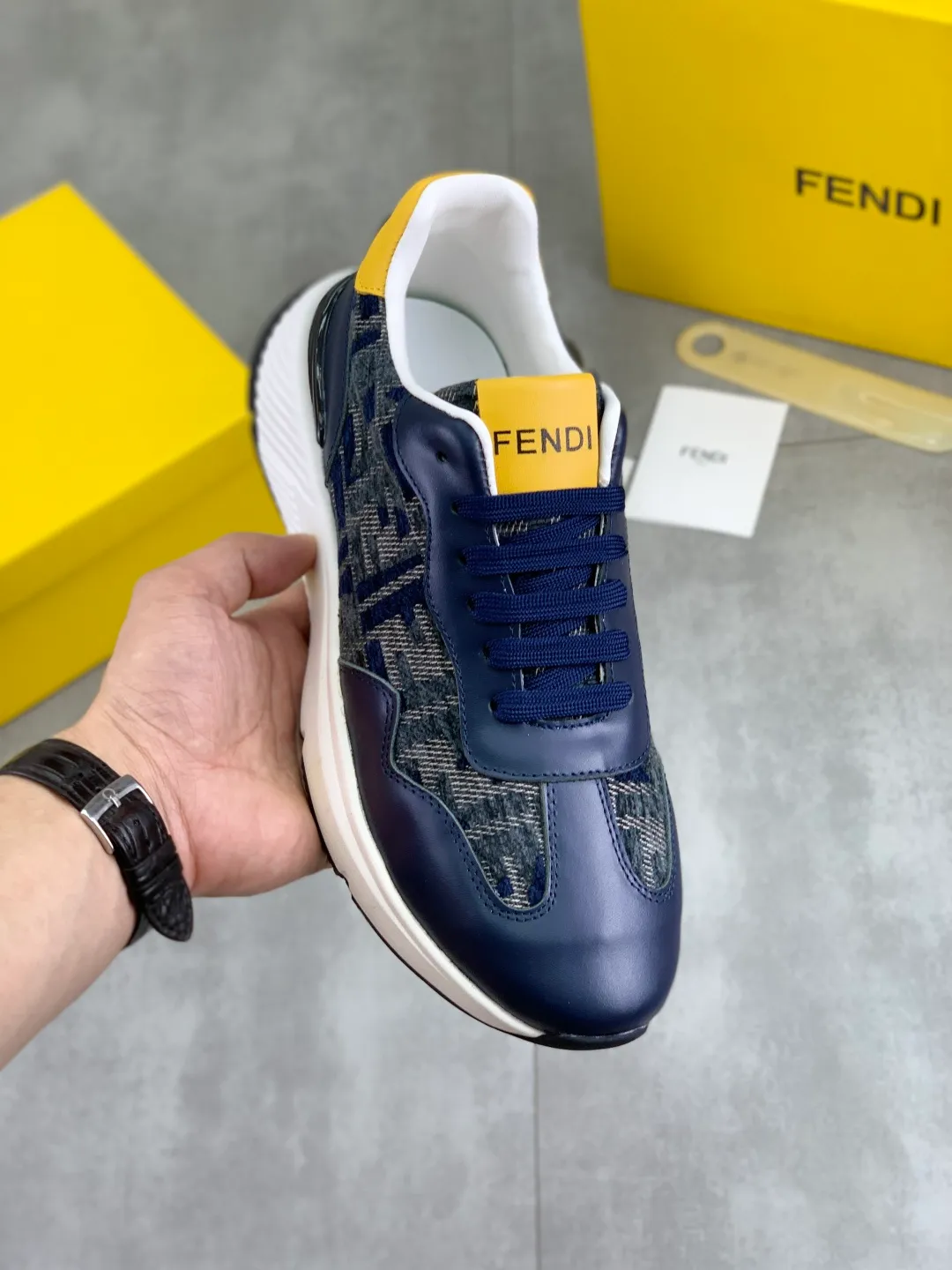 ​Men's shoes 💰P460 💰[New style] little monster 🆘 New FENDI (Fendi) new style 🕶️🕶️Simple routing effect, showing an elegant and cool driving shoe 🎬Using imported calfskin + first-layer pigskin lining🐂Excellent material🎬Detailed workmanship 🤗Comfortable foot feel➰➰. ​Pair it with any outfit to show your taste and temperament, low-key luxury ♻️Design ​simple and elegant ​noble and fashionable 🍃​Very loved and favored by trendy men 💓❤️size: 38-44 2️⃣colors available